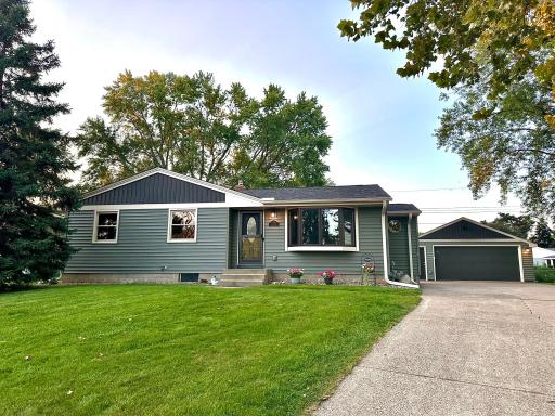 6190 Dell Lane N, Saint Paul, MN 55125