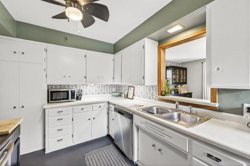 1220 Stryker Avenue, Saint Paul, MN 55118