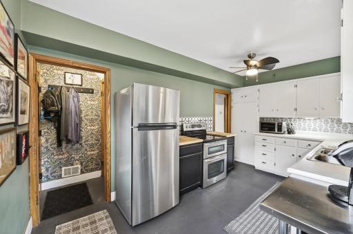 1220 Stryker Avenue, Saint Paul, MN 55118