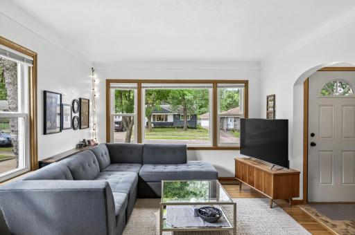1220 Stryker Avenue, Saint Paul, MN 55118