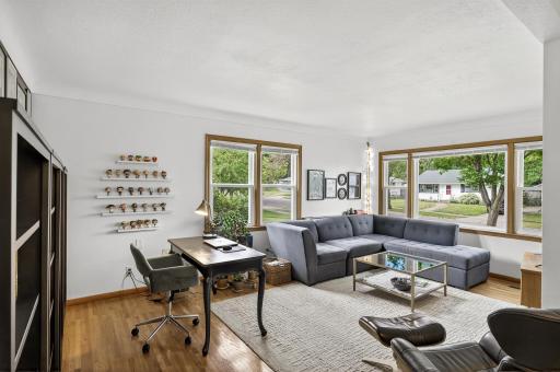 1220 Stryker Avenue, Saint Paul, MN 55118