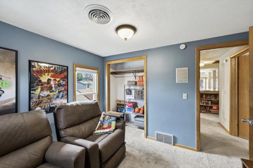 1220 Stryker Avenue, Saint Paul, MN 55118