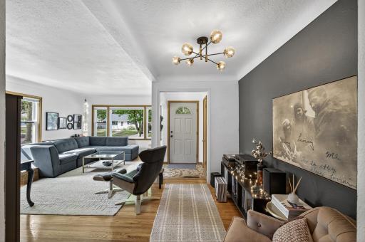 1220 Stryker Avenue, Saint Paul, MN 55118