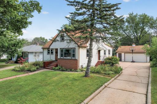 1220 Stryker Avenue, Saint Paul, MN 55118