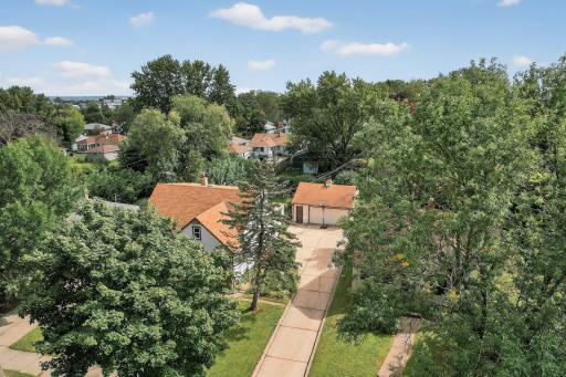 1220 Stryker Avenue, Saint Paul, MN 55118