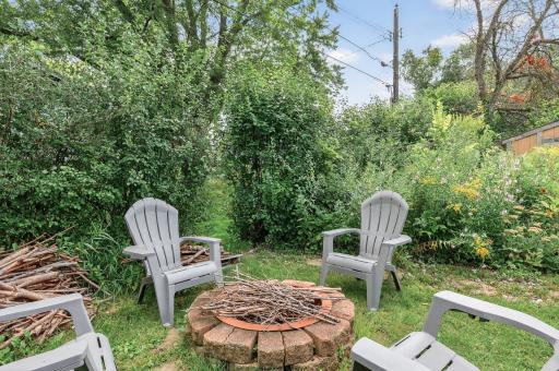 1220 Stryker Avenue, Saint Paul, MN 55118