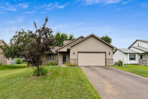 Photo for 9025 Victoria Gardens, Brooklyn Park, MN 55443 - listing #6781102 9025 Victoria Gardens, Brooklyn Park, MN 55443