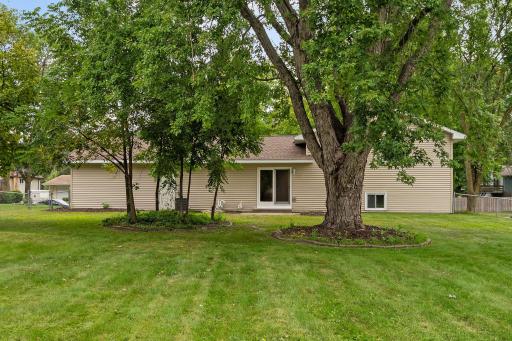 10652 Lancaster Lane N, Maple Grove, MN 55369