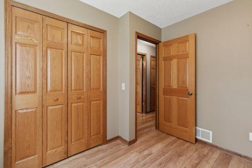 13550 Yosemite Avenue S, Savage, MN 55378