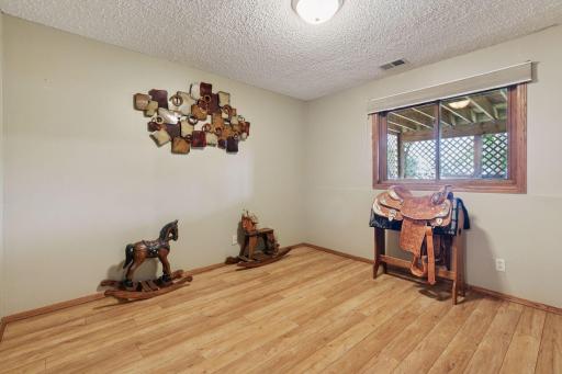 13550 Yosemite Avenue S, Savage, MN 55378