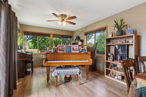 13550 Yosemite Avenue S, Savage, MN 55378