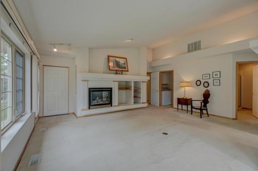 1821 Hunter Hill Road, Hudson, WI 54016