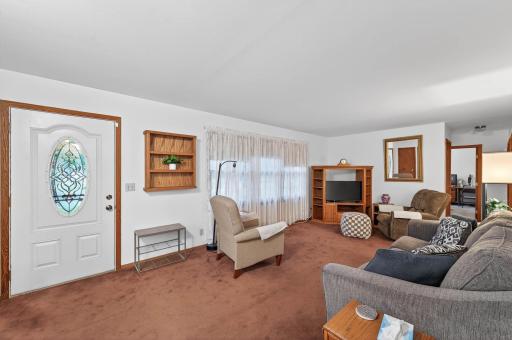7032 Georgia Avenue N, Minneapolis, MN 55428