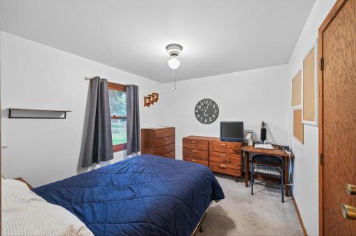 7032 Georgia Avenue N, Minneapolis, MN 55428