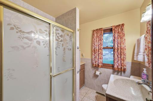 7032 Georgia Avenue N, Minneapolis, MN 55428