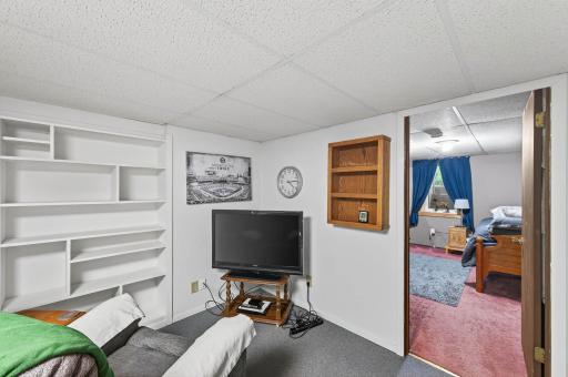 7032 Georgia Avenue N, Minneapolis, MN 55428