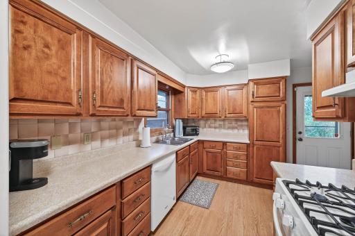 7032 Georgia Avenue N, Minneapolis, MN 55428