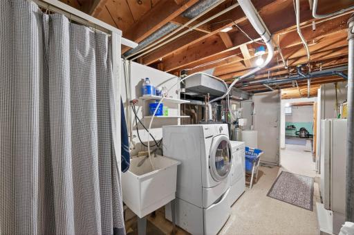 7032 Georgia Avenue N, Minneapolis, MN 55428