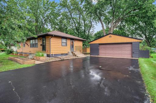 7032 Georgia Avenue N, Minneapolis, MN 55428