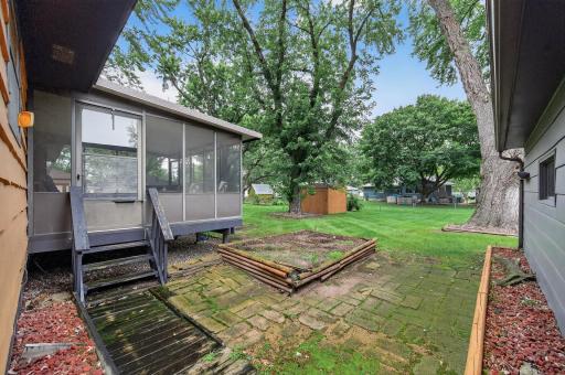 7032 Georgia Avenue N, Minneapolis, MN 55428