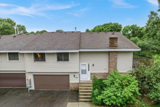 7104 Pontiac Circle, Chanhassen, MN 55317