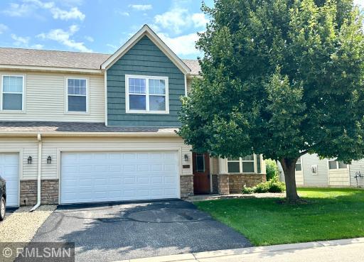 2388 E Vierling Drive E, Shakopee, MN 55379