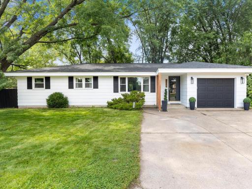 2542 Silver Lake Road NW, New Brighton, MN 55112