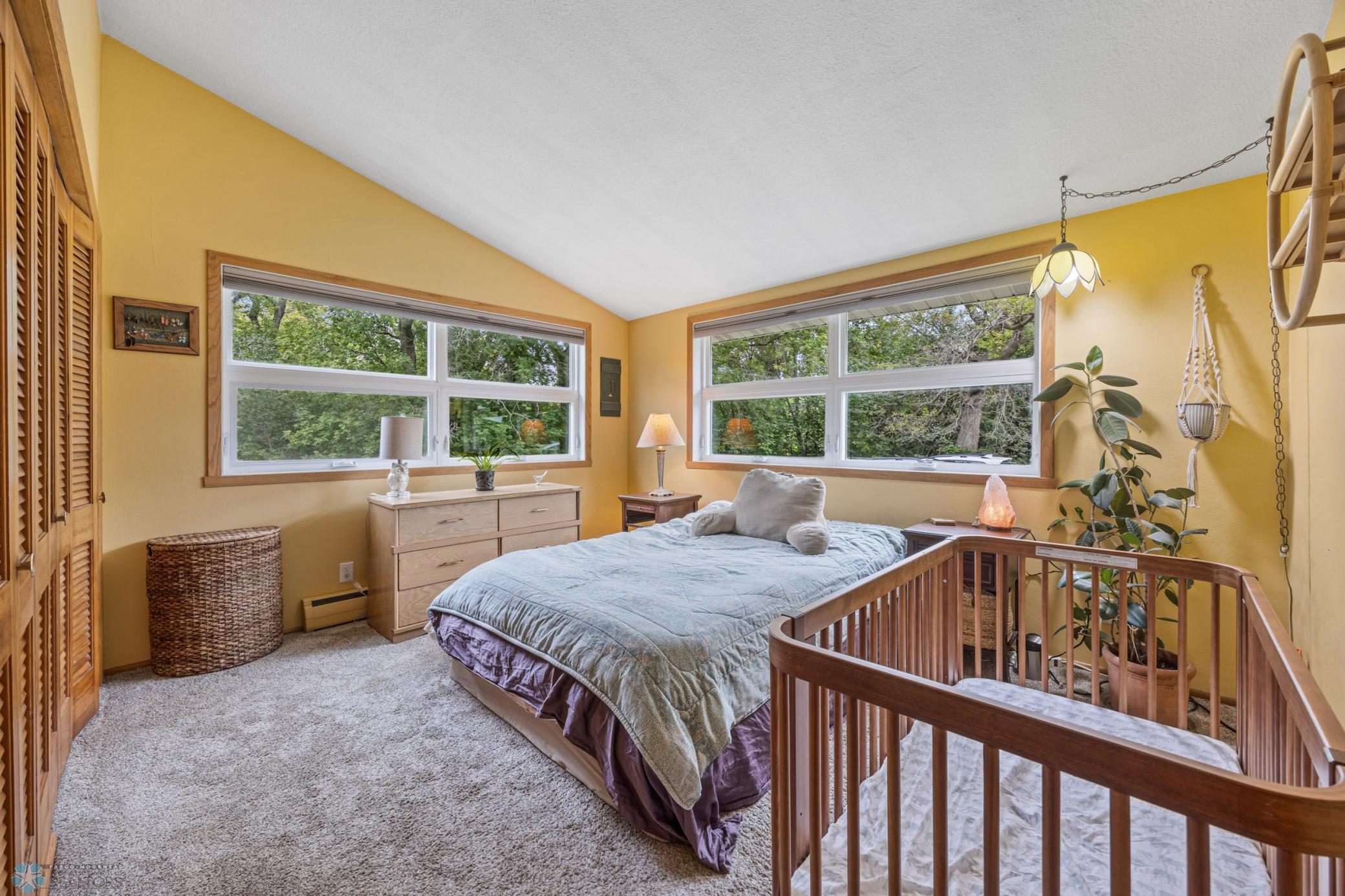 Primary bed