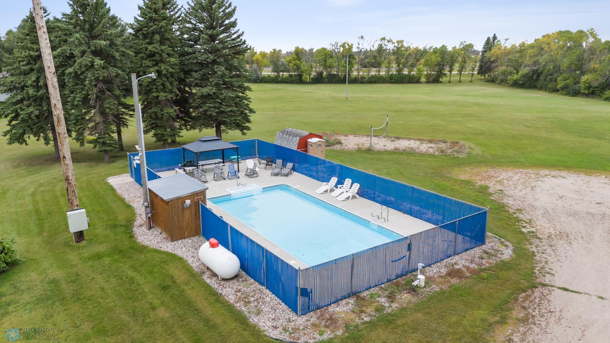 Community pool