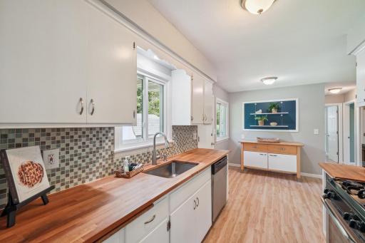5600 W 107th Street, Minneapolis, MN 55437