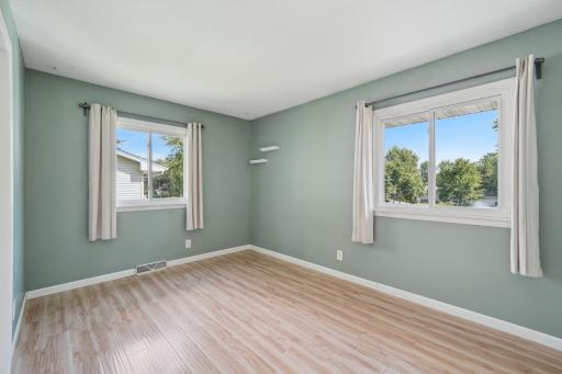 5600 W 107th Street, Minneapolis, MN 55437