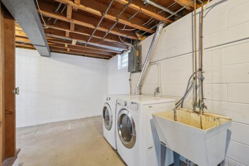 5600 W 107th Street, Minneapolis, MN 55437