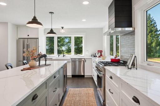 8822 267th Street W, Lakeville, MN 55044
