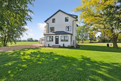 8822 267th Street W, Lakeville, MN 55044