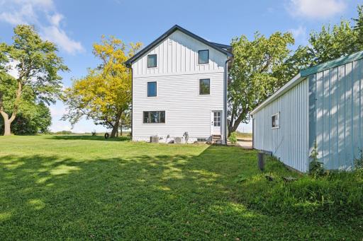8822 267th Street W, Lakeville, MN 55044