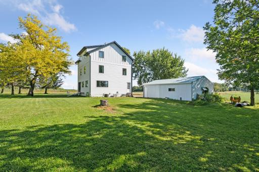 8822 267th Street W, Lakeville, MN 55044