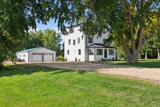 8822 267th Street W, Lakeville, MN 55044