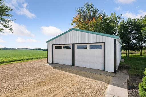8822 267th Street W, Lakeville, MN 55044