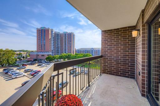 Welcome to 6615 Lake Shore Drive #604 in Richfield, MN!
