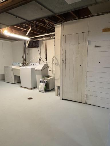 Newer appliances and clean, well kept lower level