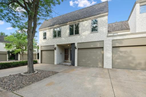 3653 Towndale Drive, Bloomington, MN 55431
