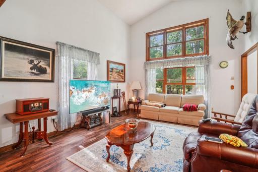 10-web-or-mls-Minnie B Grant Ln NE-S1609-010.jpg