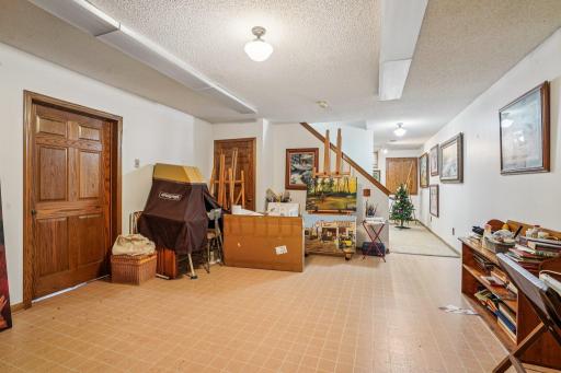 39-web-or-mls-Minnie B Grant Ln NE-S1609-039.jpg