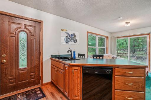 28-web-or-mls-Minnie B Grant Ln NE-S1609-028.jpg