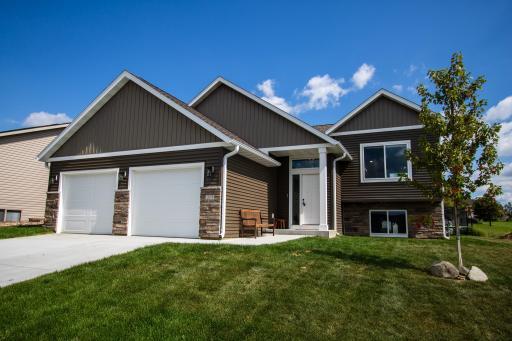 713 State Street, Kenyon, MN 55946