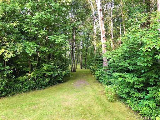 39947 River Oaks Drive, Roseau, MN 56751