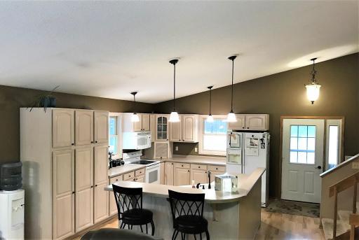 39947 River Oaks Drive, Roseau, MN 56751