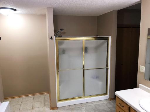 39947 River Oaks Drive, Roseau, MN 56751