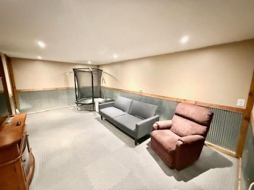 520 1st Street S, Franklin, MN 55333
