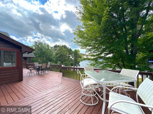 10041 Jeske Avenue NW, Annandale, MN 55302